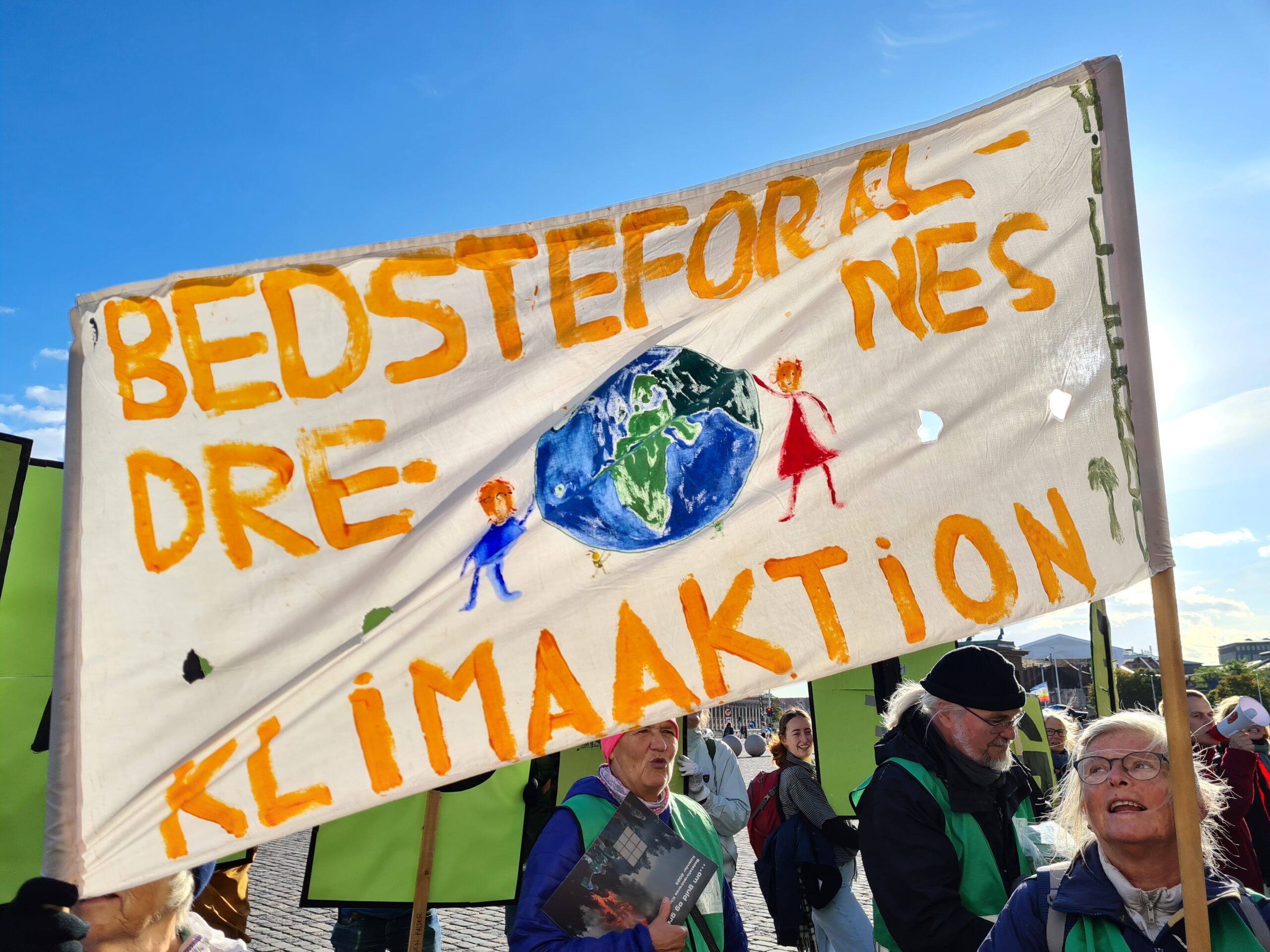 Banner, hvor der står Bedsteforældrenes KlimaAktion